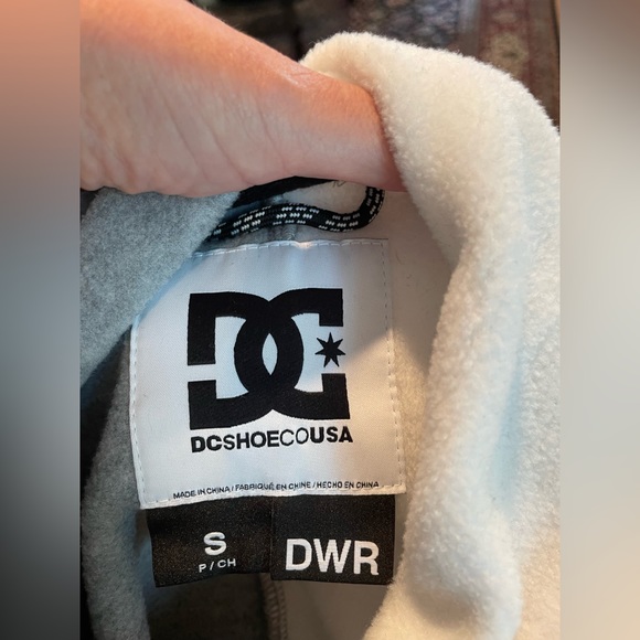 Women Small Sweatshirt - Picture 3 of 3